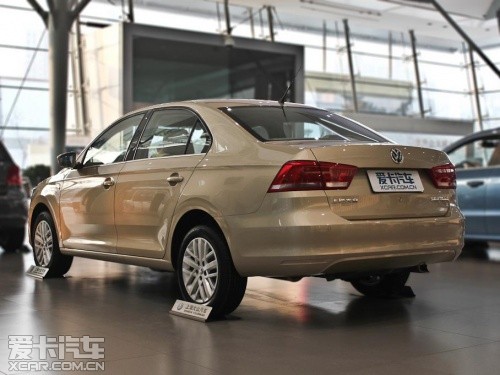 上海大眾2013款桑塔納 上海大眾2013款桑塔納