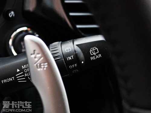 三菱2013款歐藍德 三菱2013款歐藍德