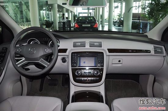 奔馳R級(jí) 奔馳R級(jí)