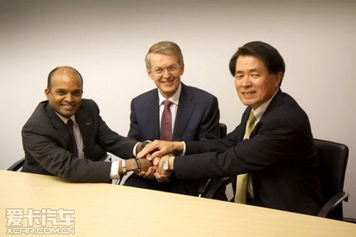 福特副總裁拉茲·奈爾、戴姆勒董事托馬斯·韋伯、日產(chǎn)副總裁山下光彥