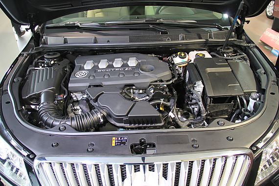 2012款君越到店實(shí)拍 2012款君越到店實(shí)拍