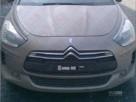 預計售25-30萬元 國產(chǎn)版DS5無偽諜照曝光