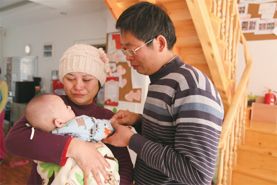 半年之后，奇奇終于見到爸爸媽媽了