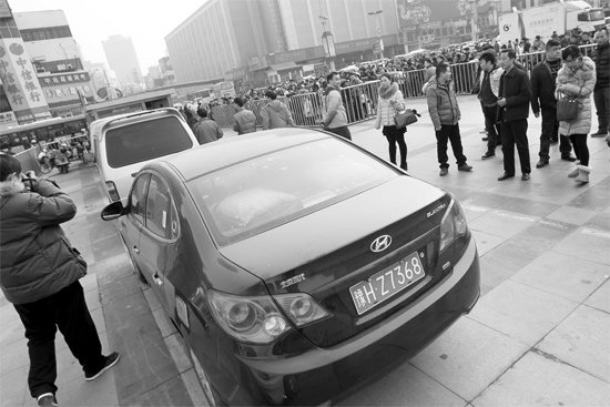 三輛私家車涉嫌非法營運(yùn) 面臨5000～20000元處罰