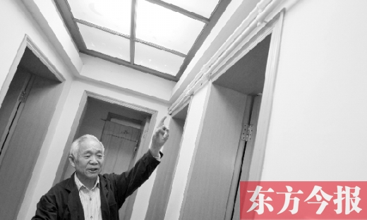 家住“湖光苑”的林老先生對(duì)改造施工不破壞裝修、注意細(xì)節(jié)很滿意