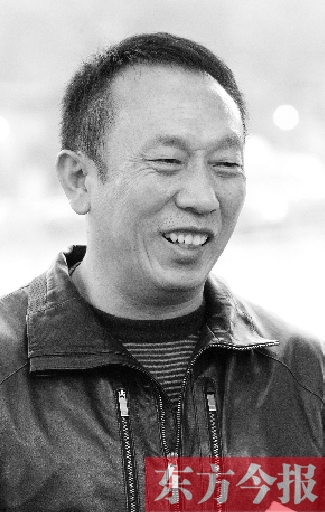 憨厚的中國好人黃久生出資10萬元“義買”李剛的面館 憨厚的中國好人黃久生出資10萬元“義買”李剛的面館