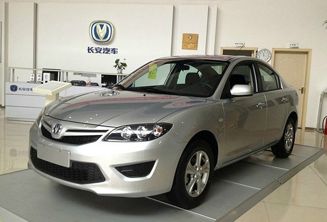 長(zhǎng)安CINTURX車(chē)型實(shí)車(chē)圖