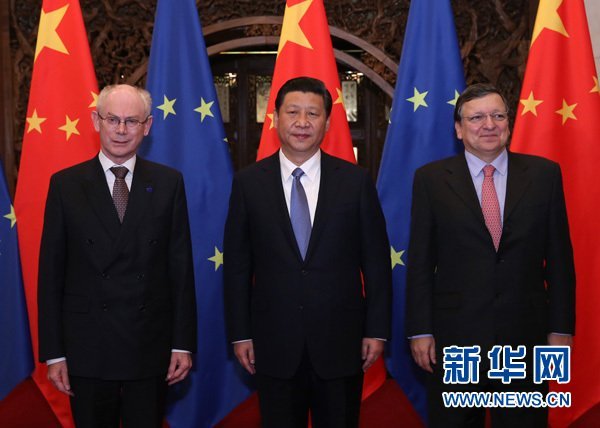 習(xí)近平會見歐洲理事會主席范龍佩和歐盟委員會主席巴羅佐。新華社記者 龐興雷 攝