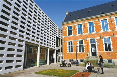 位于布魯日的歐洲學(xué)院。