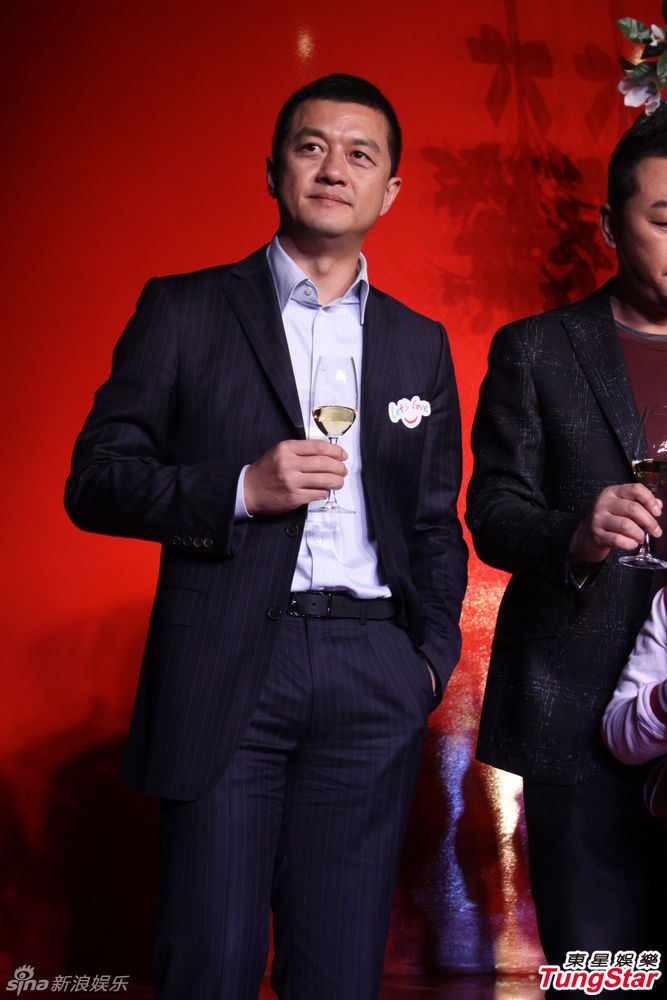 李亞鵬、郭濤父子相活動(dòng)