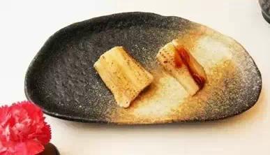 就一點(diǎn)兒紫菜跟生魚片 日料沒吃什么為啥還那么貴？