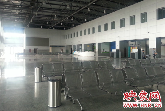 鄭州新客運(yùn)北站候車大廳。