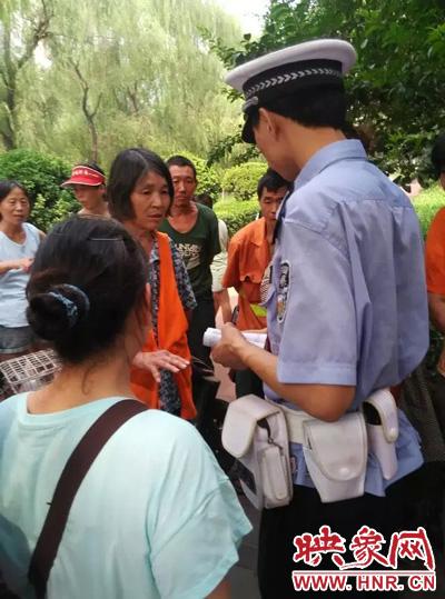 令人憤怒的是，這名老太太竟然報(bào)警說“她被環(huán)衛(wèi)工打了”