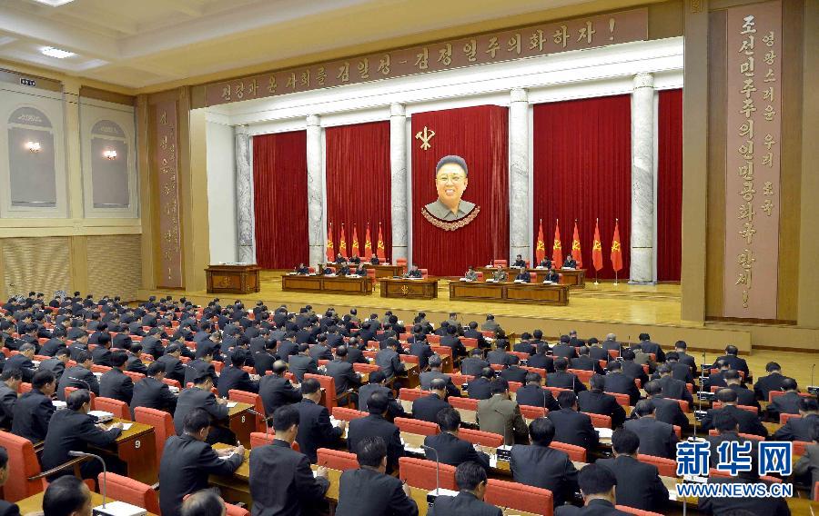 據(jù)朝中社12月9日提供的照片顯示，12月8日，朝鮮勞動(dòng)黨中央政治局?jǐn)U大會(huì)議在平壤舉行。