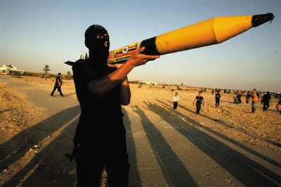 卡薩姆火箭：哈馬斯山寨版喀秋莎火箭，射程約10公里。