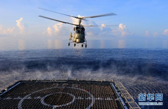 　資料圖：2014年9月，中國海軍054A徐州艦在南海海域練習(xí)反潛。新華網(wǎng)
