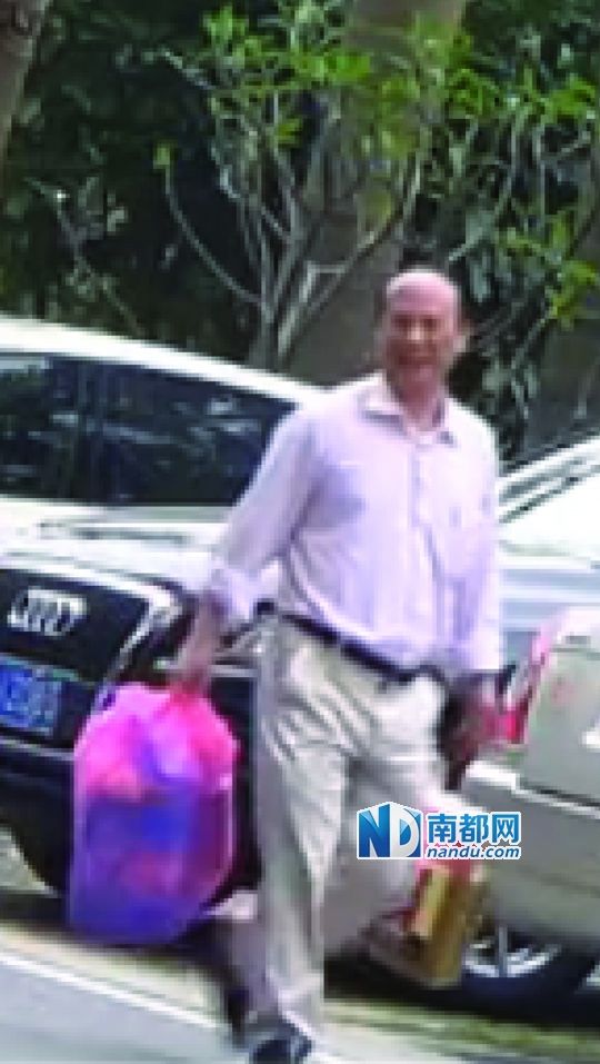 曝副局長駕公車探懷孕情婦 紀委：正在調查(圖)