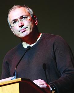 2014年3月10日，烏克蘭，霍多爾科夫斯基在基輔理工大學(xué)發(fā)表演講。