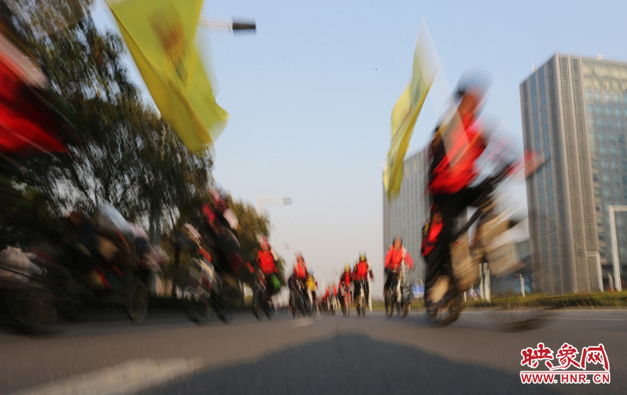 獻(xiàn)愛心、騎行天下，映象網(wǎng)騎行車友樂翻天