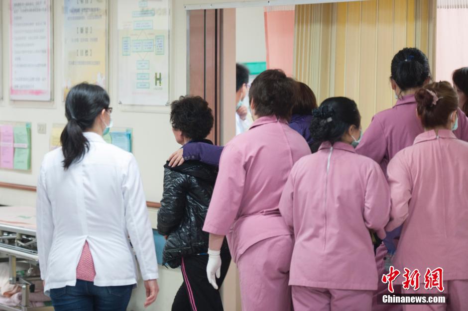 臺灣復(fù)興航空一架班機(jī)墜河