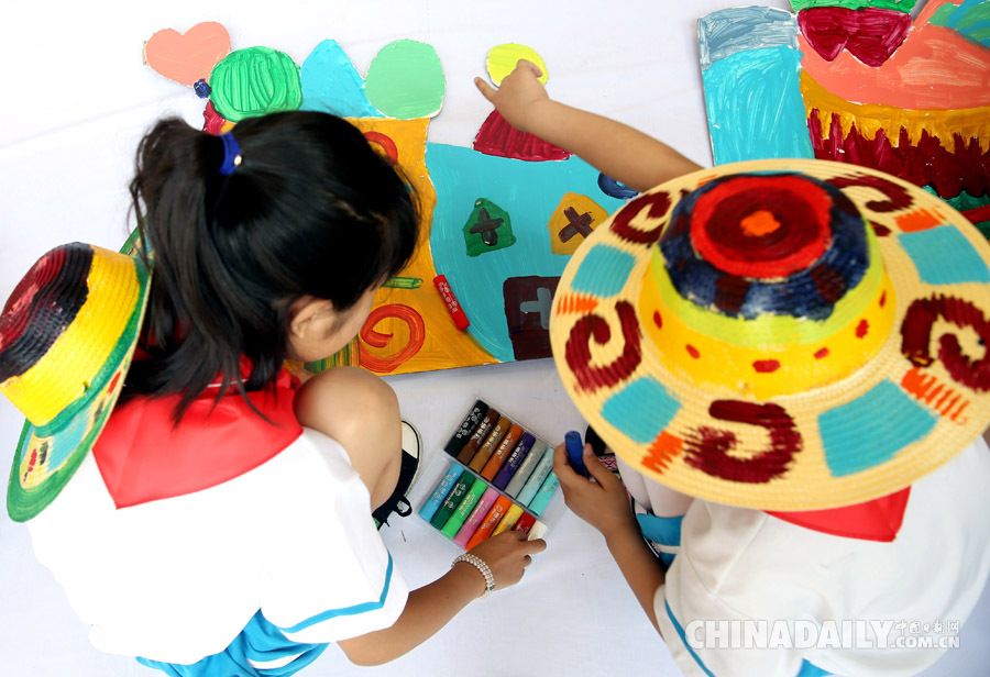 中國日報聚焦各地迎“六一”兒童節(jié) 中國日報聚焦各地迎“六一”兒童節(jié)