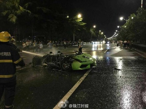 蘭博基尼跑車撞貨車燒成廢鐵 司機(jī)當(dāng)場死亡 蘭博基尼跑車撞貨車燒成廢鐵 司機(jī)當(dāng)場死亡
