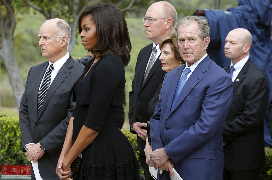 各國領導人退休后都干啥？小布什刷盤布朗教書