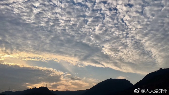 又被鄭州的藍(lán)天刷屏！隨便一拍就是手機(jī)壁紙