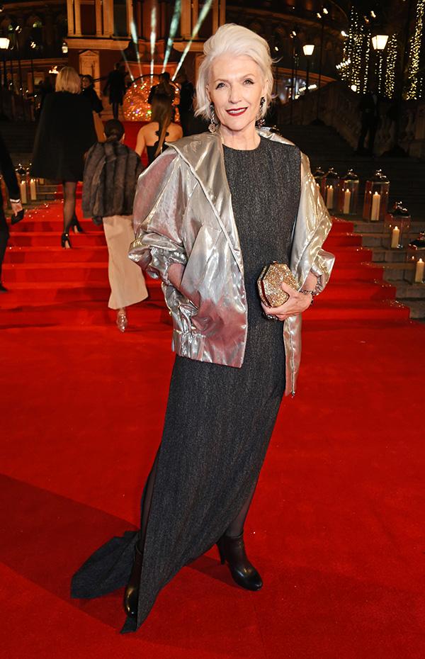 特斯拉老板68歲母親是超模！