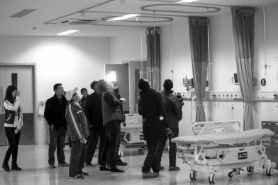 浙江持槍男子急診室行兇 輸液老人“躺槍”重傷 浙江持槍男子急診室行兇 輸液老人“躺槍”重傷