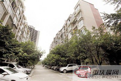 南岸區(qū)茶花小鎮(zhèn)安裝基站的樓房 南岸區(qū)茶花小鎮(zhèn)安裝基站的樓房