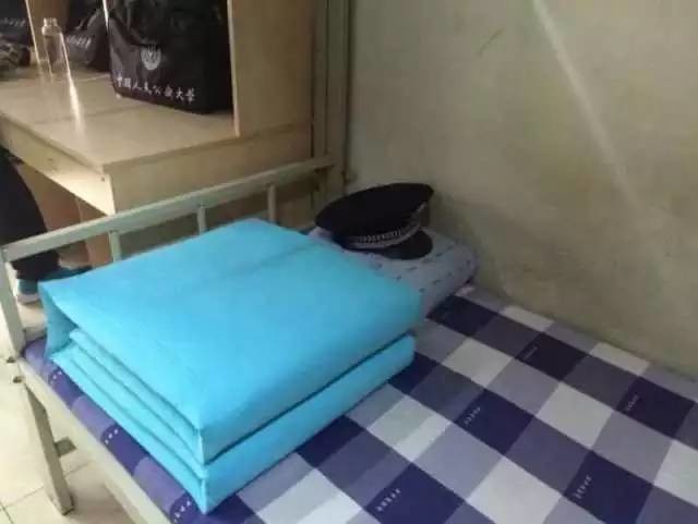 這個(gè)學(xué)校的男生宿舍火了！女同學(xué)都喊著要嫁