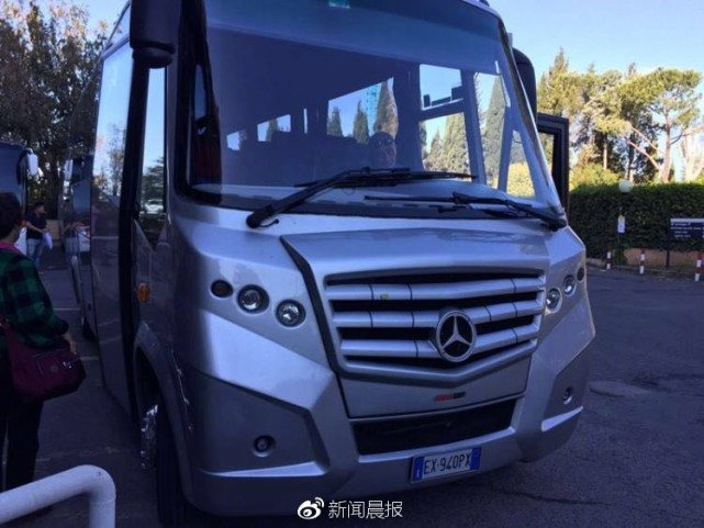 上海一16人旅游團(tuán)剛到歐洲 整團(tuán)人行李護(hù)照被盜竊 上海一16人旅游團(tuán)剛到歐洲 整團(tuán)人行李護(hù)照被盜竊