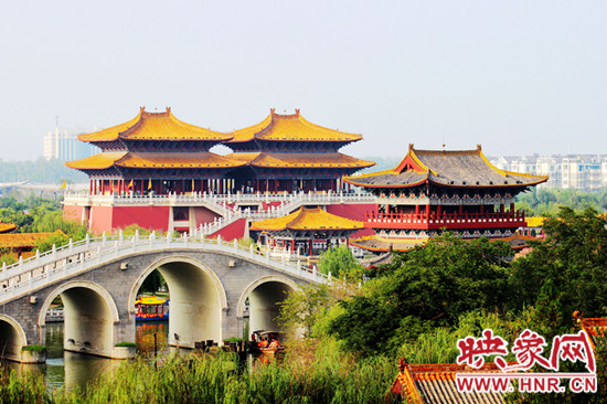 美不勝收 爬山、游園、賞奇觀(guān)（組圖）