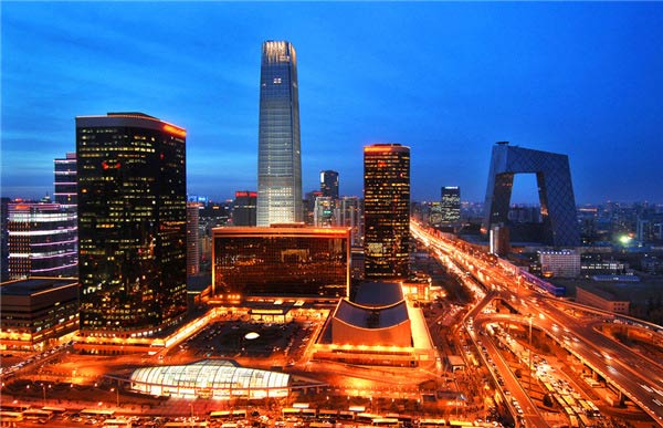 不要溫和地走進(jìn)那個良夜 因為夜太美！