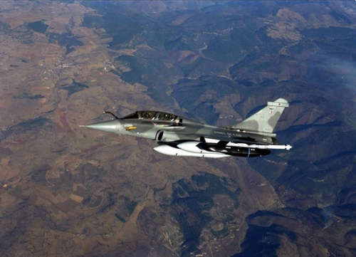 印度決定采購法國“陣風(fēng)”戰(zhàn)斗機(jī)成為英印“撕破臉”的導(dǎo)火索。