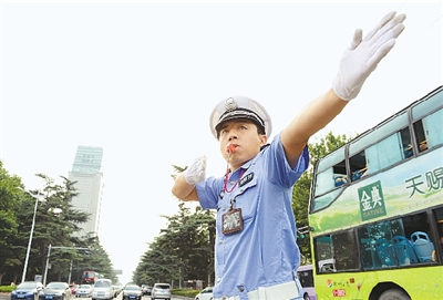 鄭州持續(xù)悶熱 今或迎來(lái)一場(chǎng)陣雨 鄭州持續(xù)悶熱 今或迎來(lái)一場(chǎng)陣雨