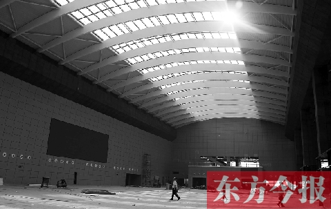 作為高鐵鄭州東站最重要的配套工程，鄭州綜合交通樞紐公路客運站的裝修工作即將完成，預(yù)計今年9月底與鄭州