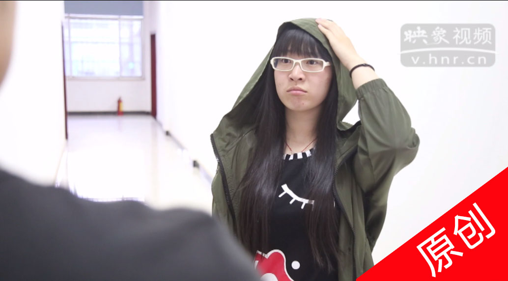 映象視頻原創(chuàng)短?。阂环昼娍炊?015高考入場新規(guī)