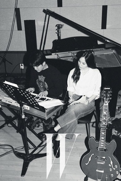 Krystal主演短片《聽我的歌》