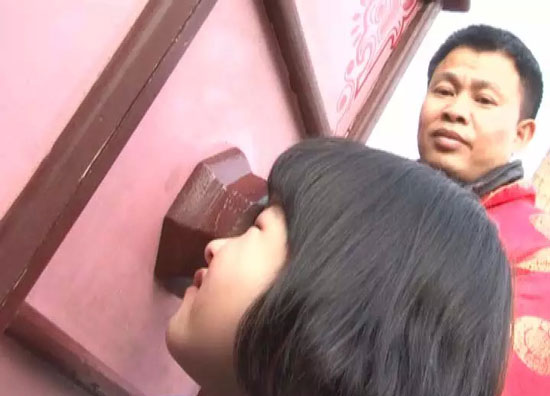 小朋友體驗西洋鏡 小朋友體驗西洋鏡