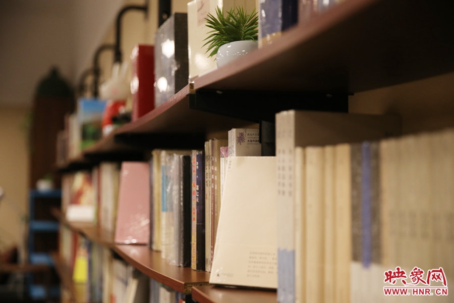 書店內(nèi)的裝飾。